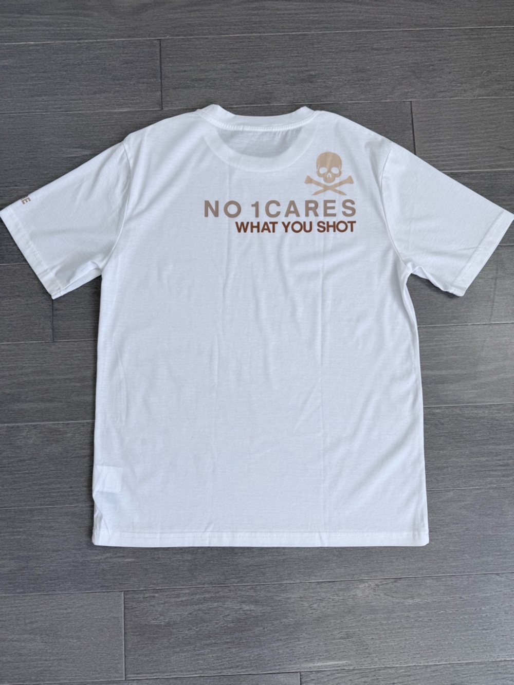 G/FORE Circle Gs Performance Golf Tee White L NWOT Skull No 1 Cares Graphic - Picture 15 of 15